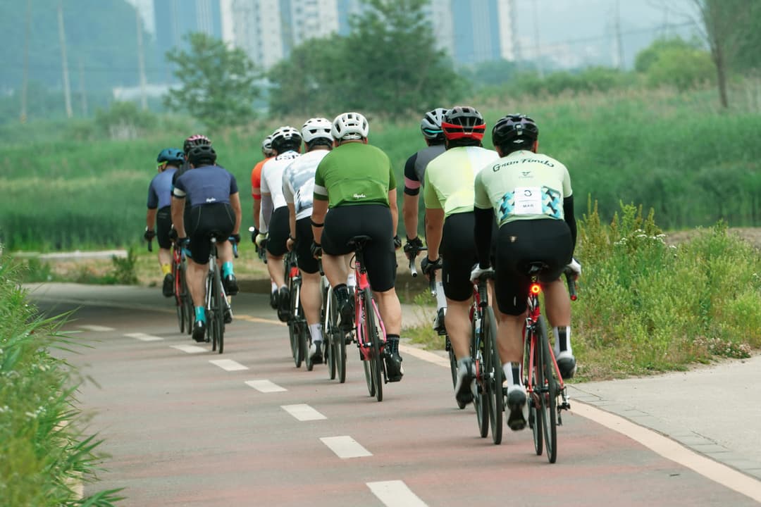 Cyclists in a big group
